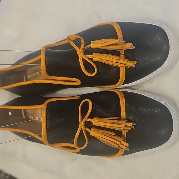 ALL BLACK TASSELED LOAFER - Picture 1 of 3